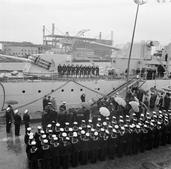 HMS KkrV Göta Lejon handed over to her new owners